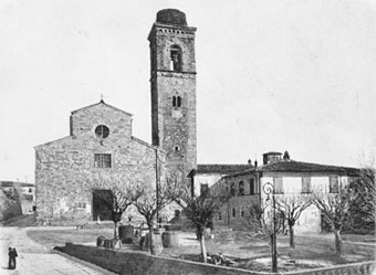 Il campanile fu mozzato da un fulmine nell'Ottocento (Immagine Fotoclub La Chimera)